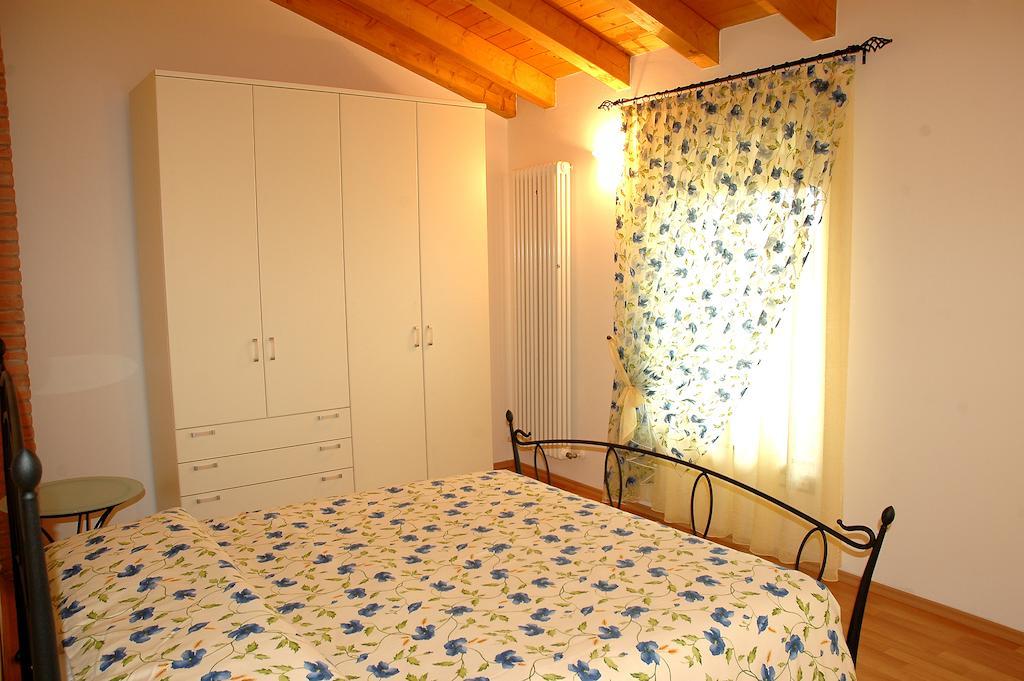 Agriturismo Al Tralcio Valeggio sul Mincio Zimmer foto